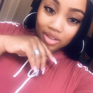 Meet your Posher, Mercedes